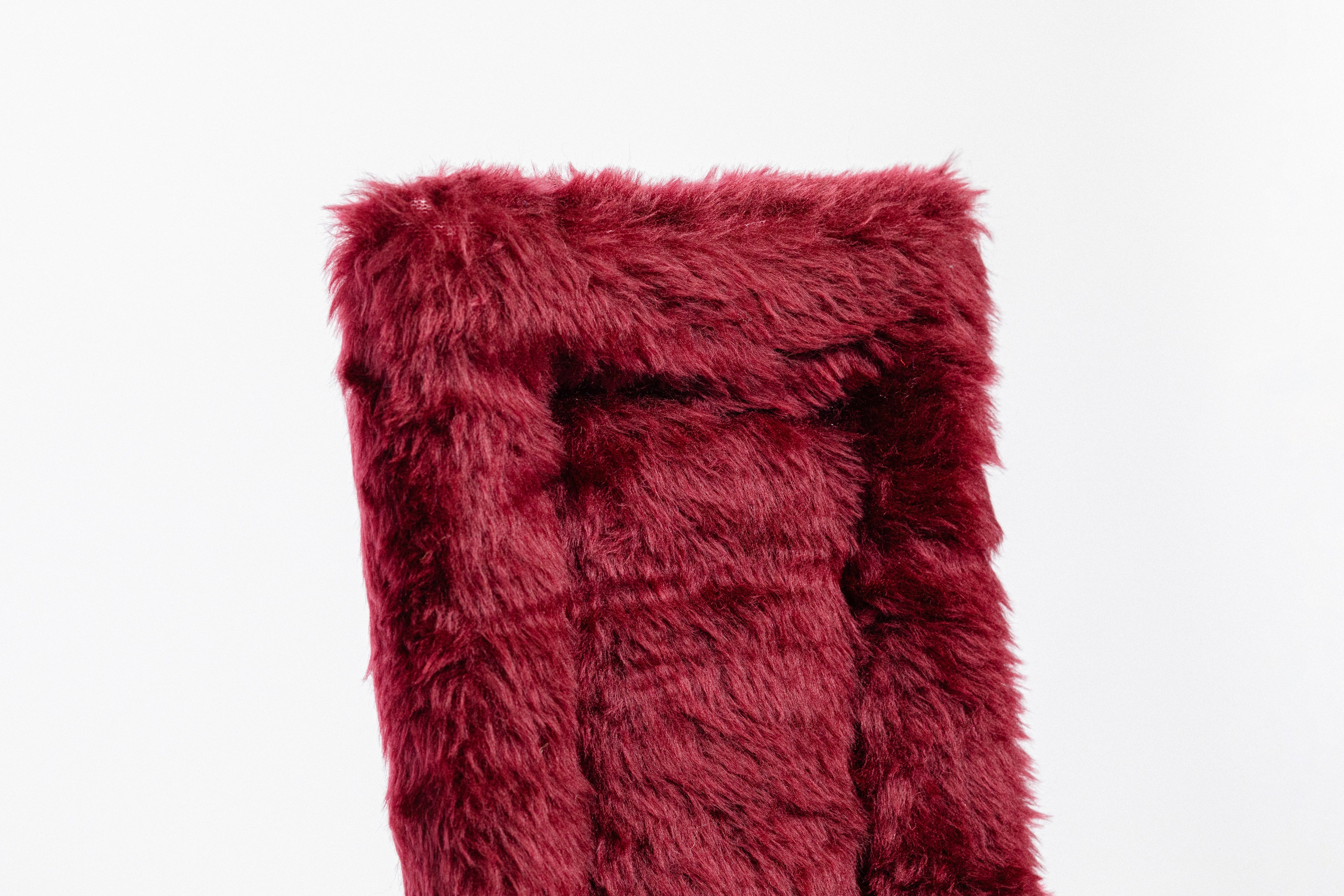 Black Fleece Back Pad by Freedman's, close-up of textured burgundy fabric