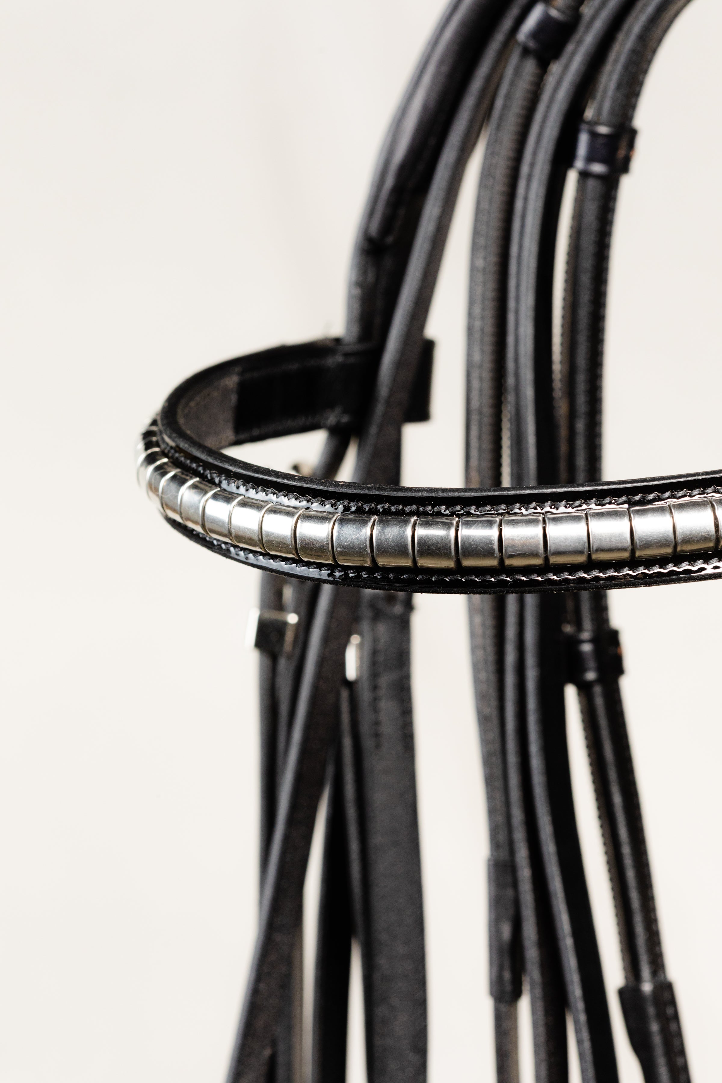 Elegant Browband Detail on Leather Show Bridle for Horses