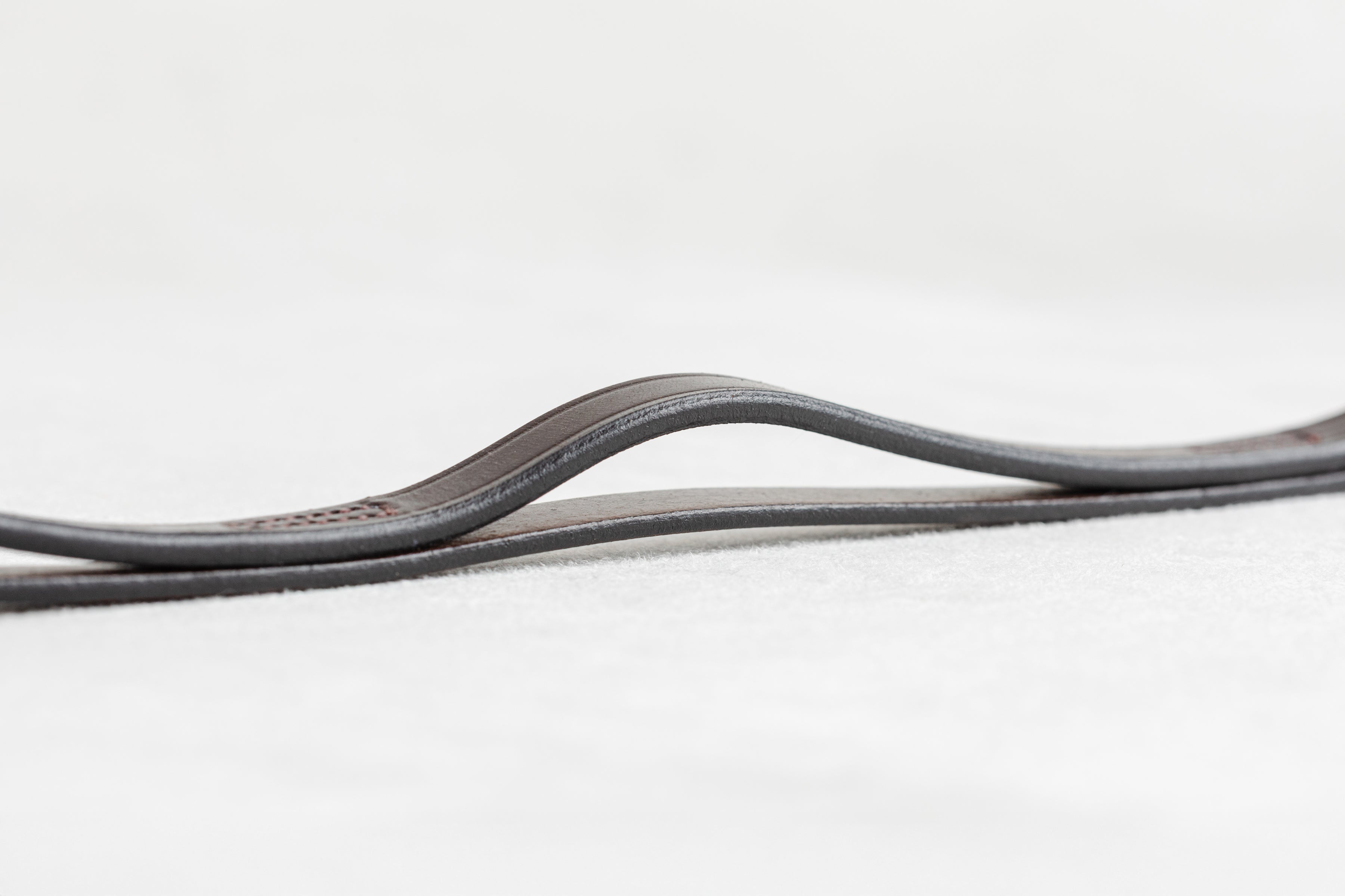 Show Lead with Handholds