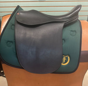 Previously Owned - 22" World Cup SG Saddle